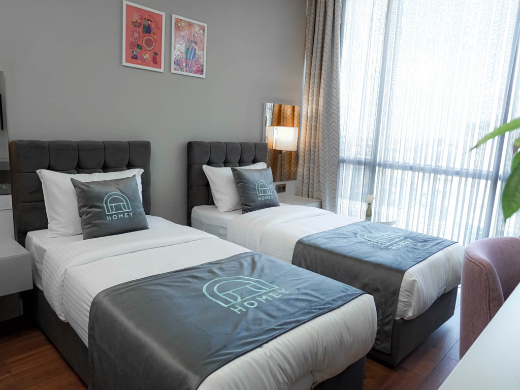 Homey Airport Hotel